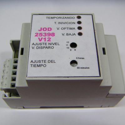 DETECTOR DE NIVEL DE TENSIÓN